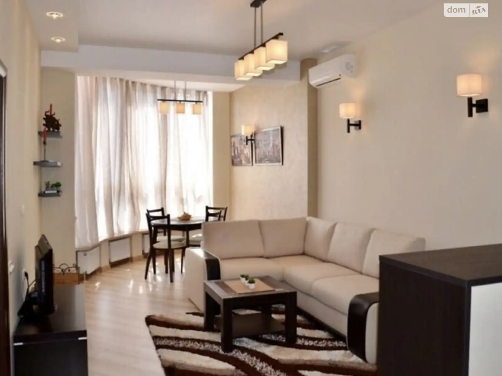 Продается 1-комнатная квартира 63 кв. м в Одессе, ул. Армейская, 8Б