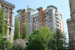 Продается 7-комнатная квартира 275 кв. м в Киеве, ул. Крещатик
