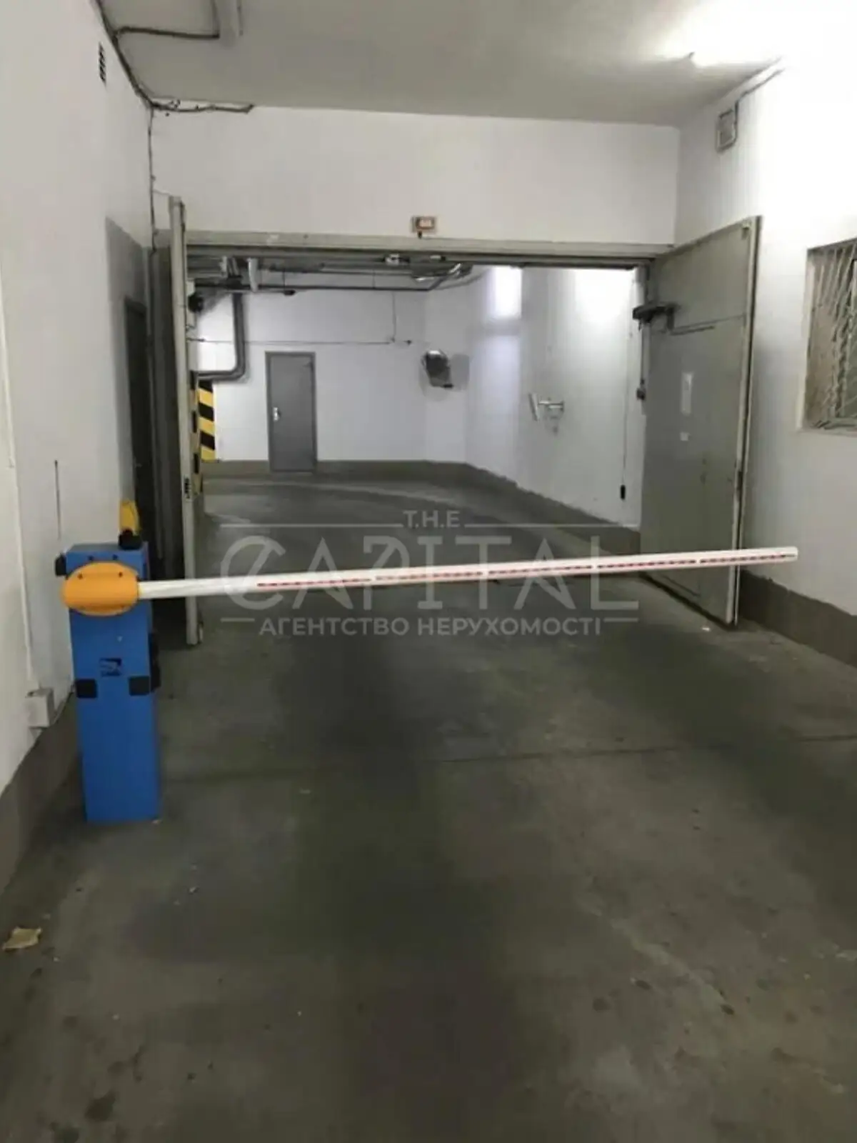 Продается подземный паркинг под легковое авто на 21 кв. м - фото 3