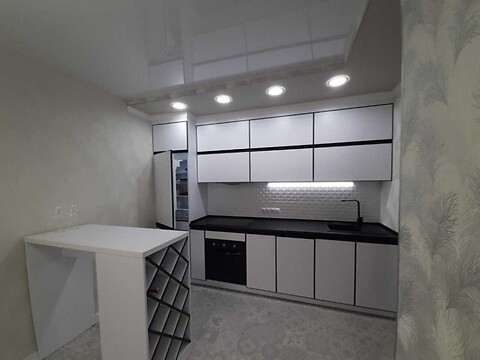 Продається 1-кімнатна квартира 40 кв. м у Харкові, просп. Льва Ландау