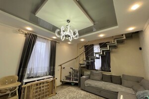 Продается 3-комнатная квартира 96 кв. м в Тернополе, ул. Лысенко