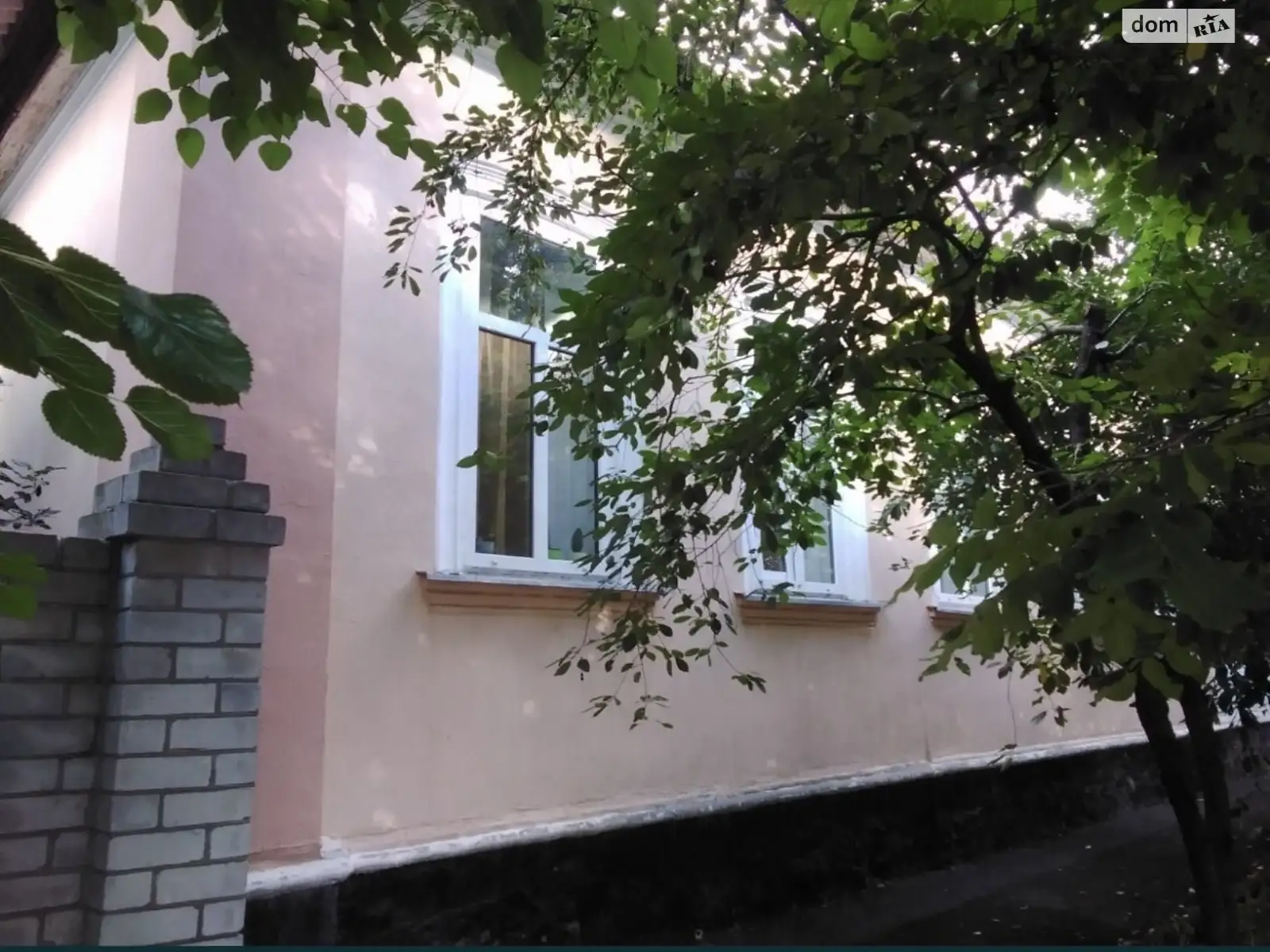 Продается часть дома 120 кв. м с камином, цена: 55000 $