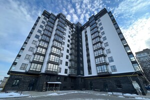 Продается 3-комнатная квартира 92 кв. м в Житомире, ул. Домбровского