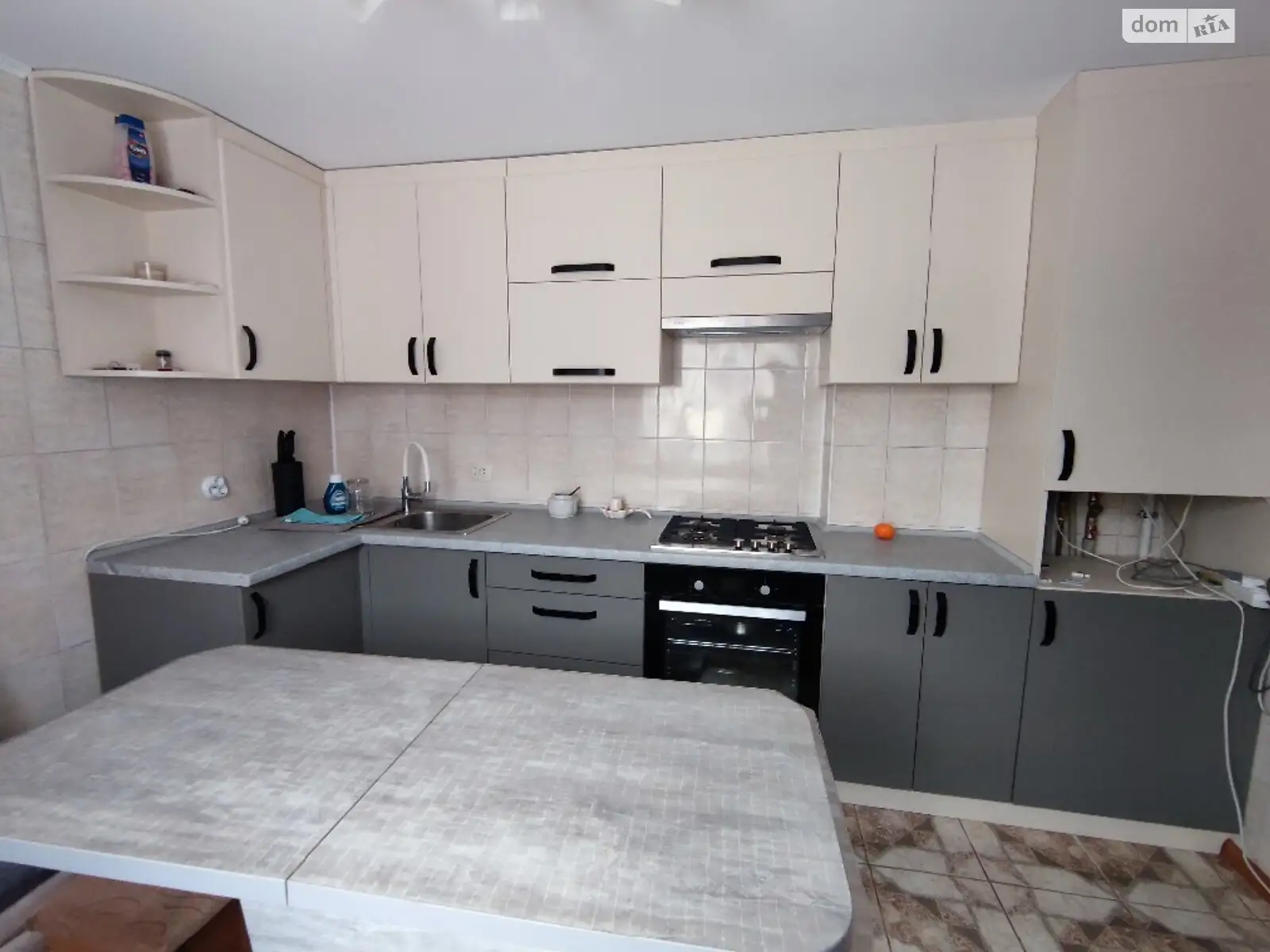 Продается дом на 2 этажа 161.1 кв. м с садом, цена: 125000 $ - фото 1