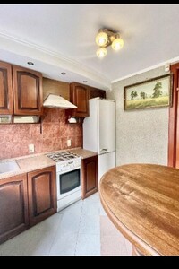 Продаж квартири, Суми, р‑н. 10-й мікрорайон, Героїв Крут вулиця, буд. 36