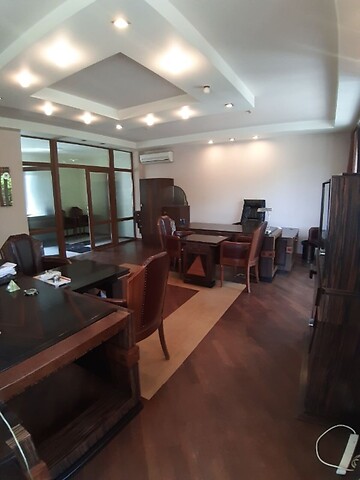 Продается офис 360 кв. м в бизнес-центре, цена: 540000 $