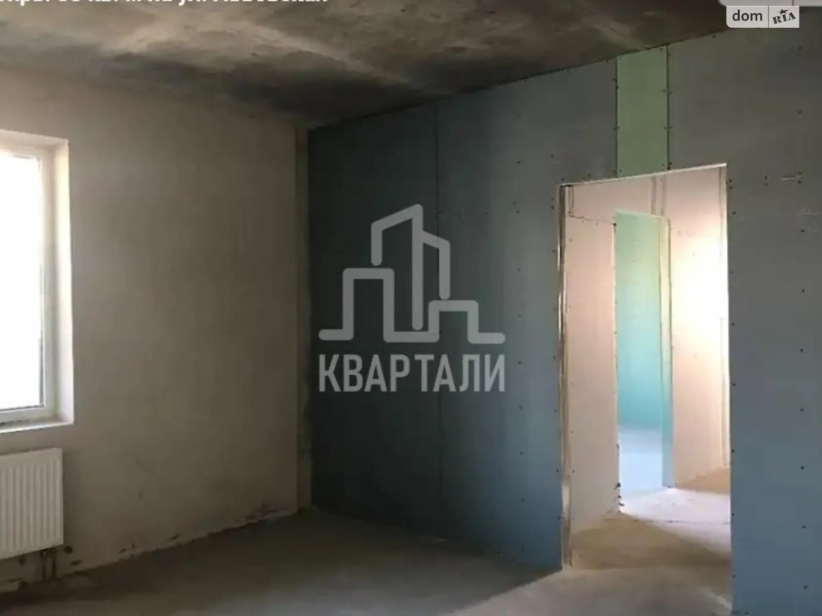 Продается 3-комнатная квартира 88 кв. м в Киеве, ул. Львовская, 15