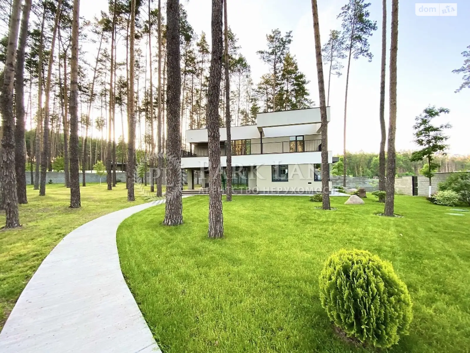 Сдается в аренду дом на 2 этажа 400 кв. м с подвалом, цена: 4500 $ - фото 1