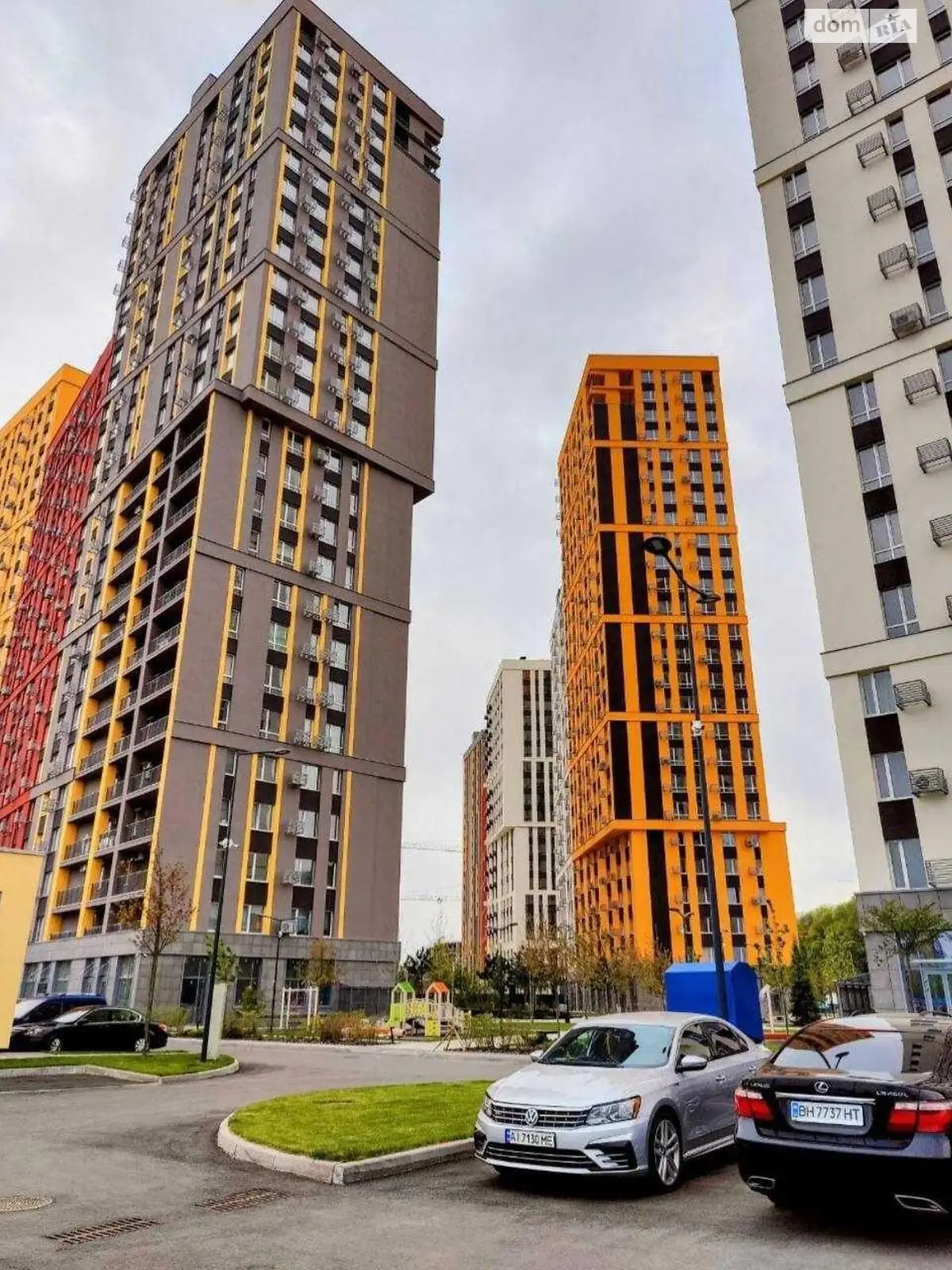 Продается 3-комнатная квартира 70 кв. м в Киеве, цена: 84500 $