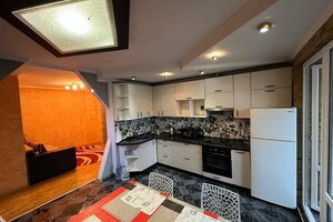 Продается 1-комнатная квартира 59 кв. м в Киеве, ул. Николая Краснова