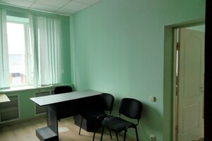 Здається в оренду офіс 23 кв. м в адміністративній будівлі, цена: 4500 грн