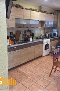 Продажа квартиры, Ивано-Франковск, р‑н. Центр, Иосифа Слепого улица, дом 26