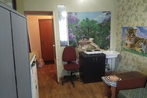 Продается 1-комнатная квартира 16.5 кв. м в Днепре, ул. Дия Максима