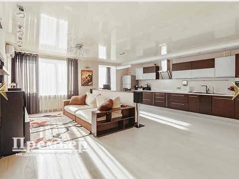 Продается 3-комнатная квартира 135 кв. м в Одессе, ул. Академика Заболотного
