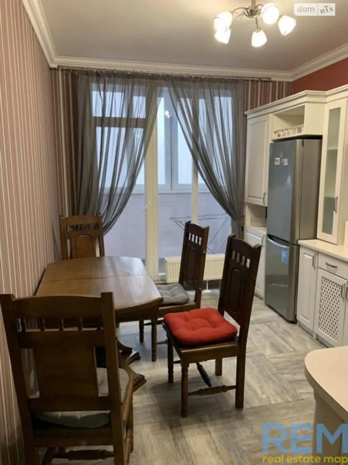 Продается 2-комнатная квартира 70 кв. м в Одессе, ул. Генуэзская, 24Д - фото 1