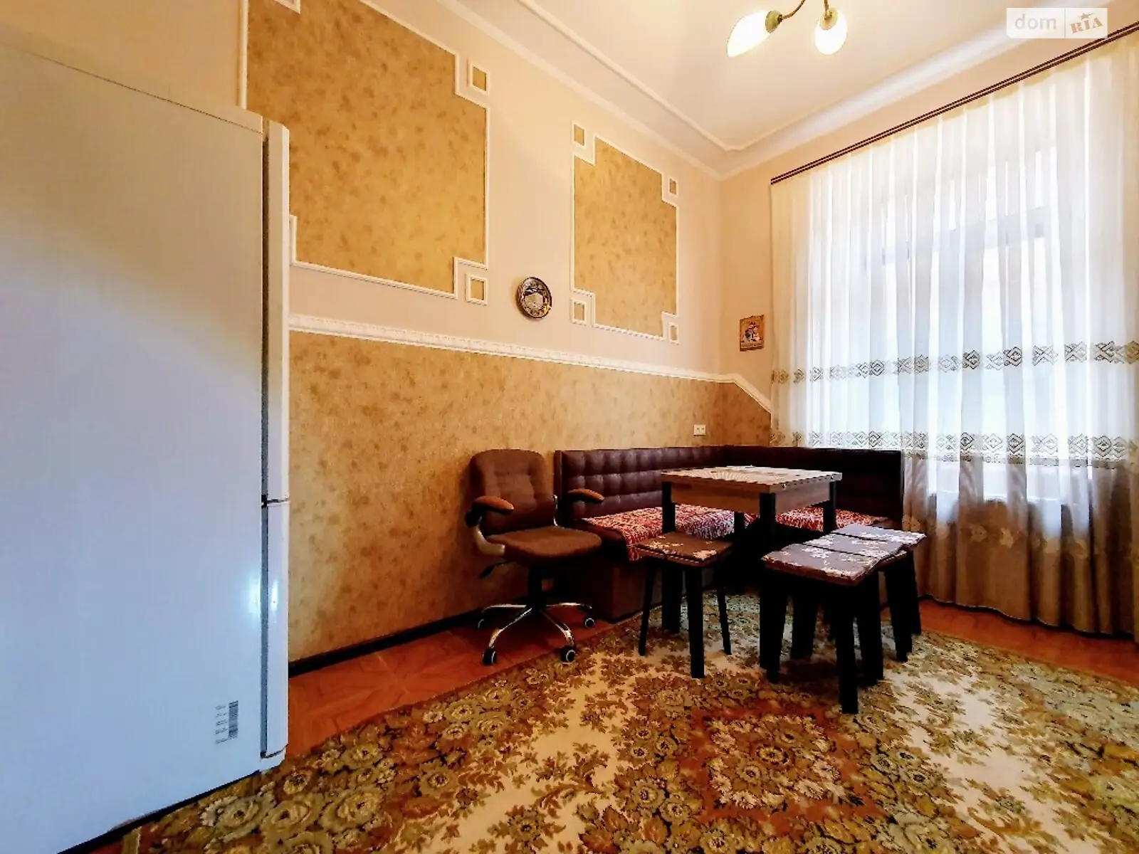 Сдается в аренду 2-комнатная квартира 75 кв. м в Черновцах - фото 3