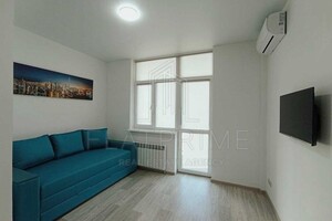 Продается 1-комнатная квартира 32 кв. м в Киеве, ул. Академика Вильямса