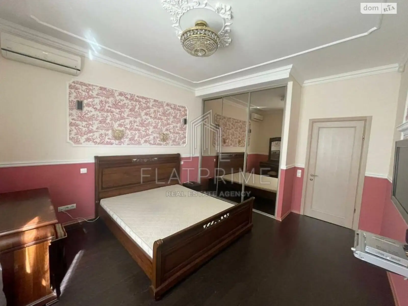 Продается 2-комнатная квартира 68 кв. м в Киеве, бул. Леси Украинки, 8 - фото 1
