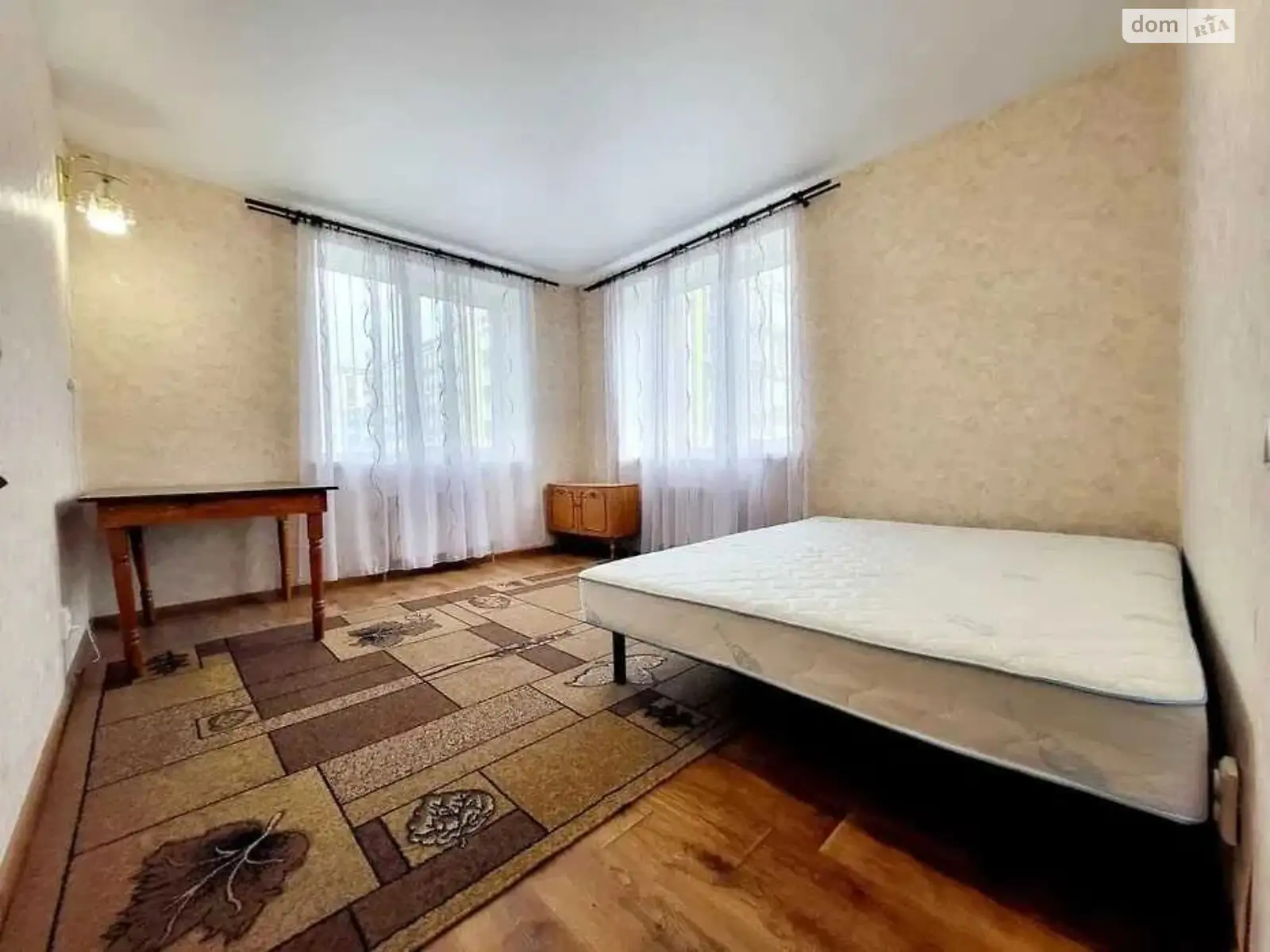 Продается 1-комнатная квартира 36 кв. м в Ирпене, ул. Григория Сковороды, 29