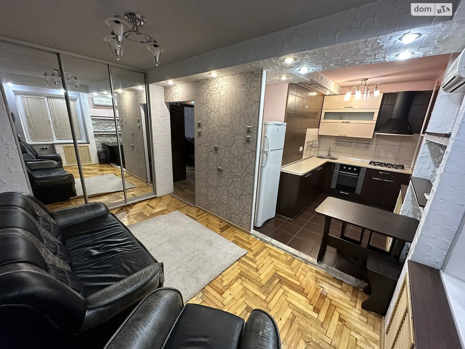 3-комнатная квартира 69 кв. м в Запорожье, цена: 35000 $