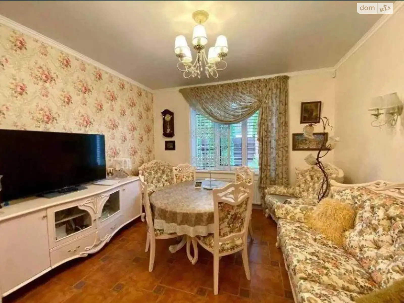 Продается дом на 2 этажа 225 кв. м с верандой, цена: 315000 $ - фото 1