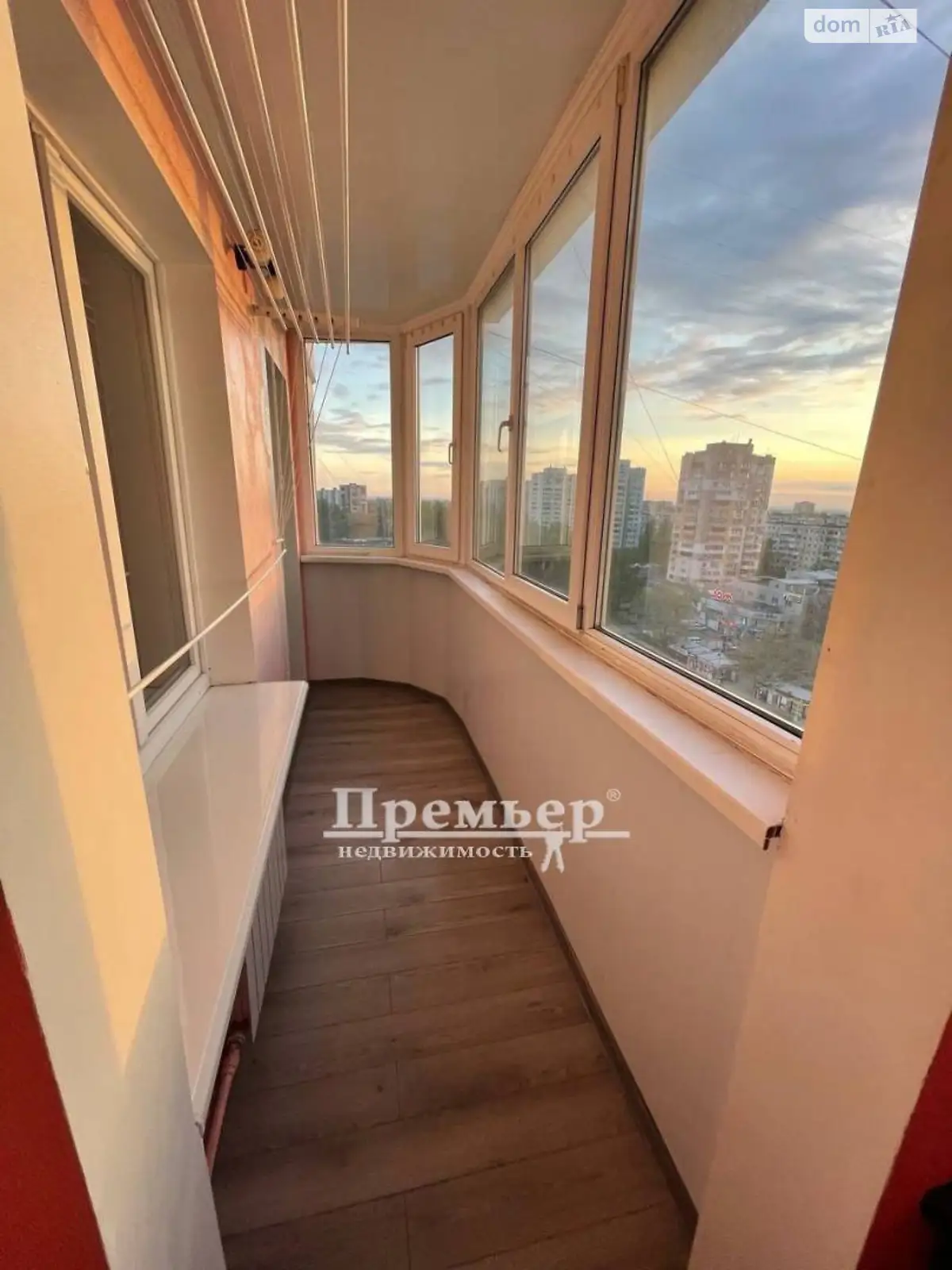 Продается 2-комнатная квартира 55 кв. м в Одессе, просп. Добровольского - фото 1