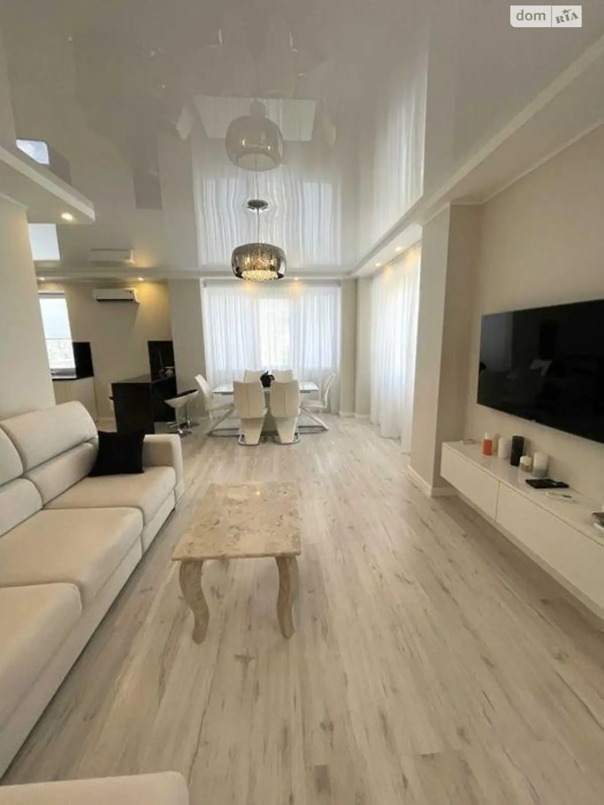 Продается 2-комнатная квартира 93 кв. м в Киеве, цена: 160000 $