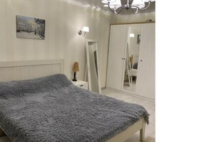 Продається 2-кімнатна квартира 72 кв. м у Сумах, цена: 55000 $