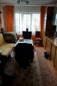 Продается 3-комнатная квартира 62.4 кв. м в Ивано-Франковске, ул. Стуса Василия
