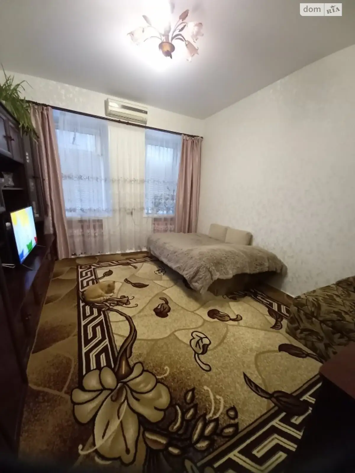 Продается 1-комнатная квартира 30 кв. м в Одессе, ул. Средняя