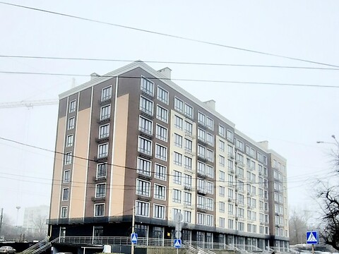 Продается 2-комнатная квартира 87 кв. м в Чернигове, ул. Гетьмана Полуботка