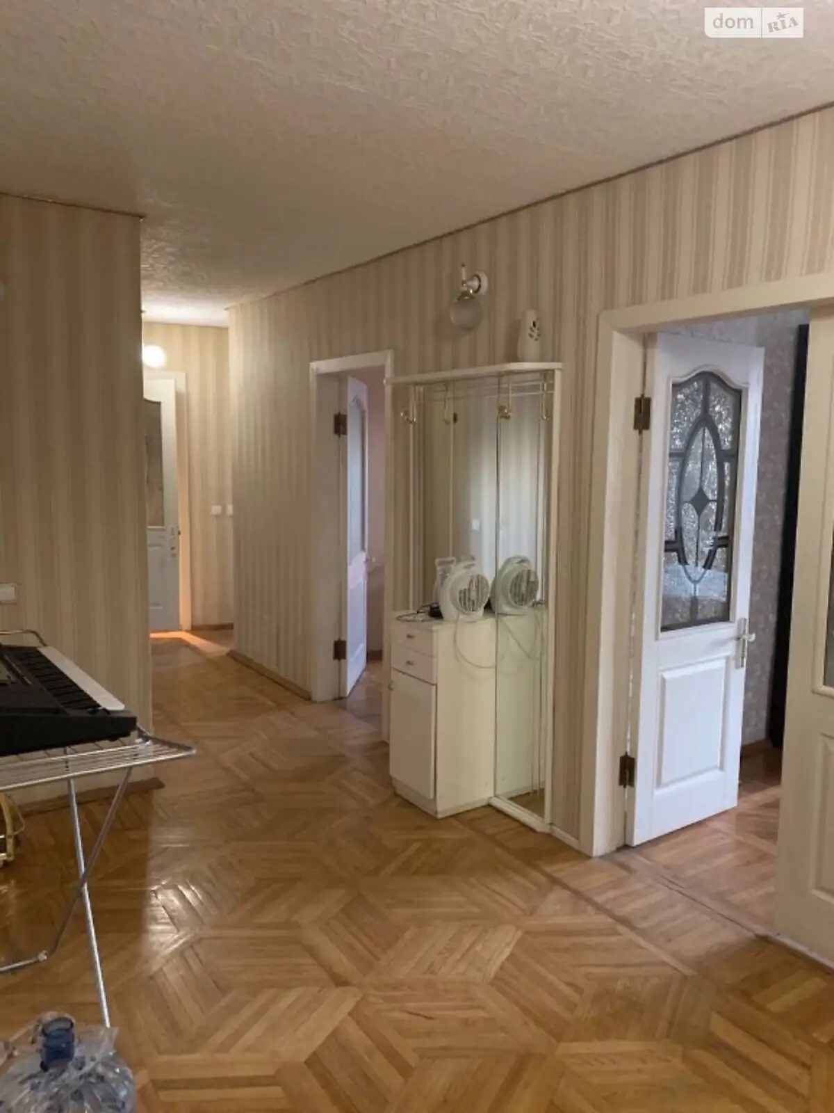 Продается 3-комнатная квартира 80 кв. м в Днепре, цена: 76000 $