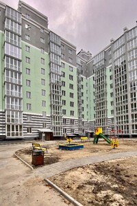 Продается 1-комнатная квартира 42 кв. м в Чернигове, ул. Волковича