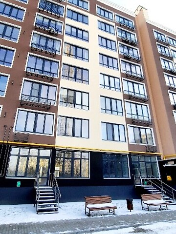 Продается 2-комнатная квартира 91 кв. м в Чернигове, ул. Гетьмана Полуботка