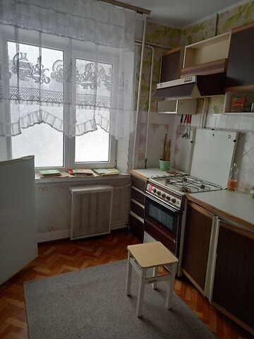 Здається в оренду 2-кімнатна квартира 54 кв. м у Хмельницькому, вул. Прибузька
