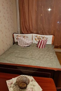 Здається в оренду кімната 65 кв. м у Києві, цена: 3500 грн