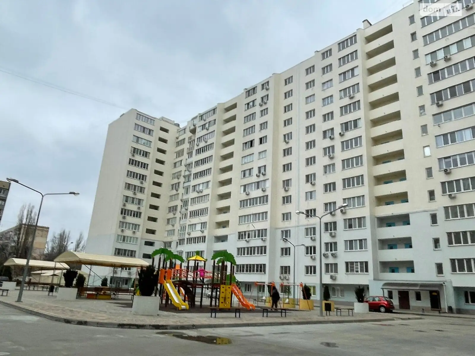 Продается 3-комнатная квартира 108 кв. м в Одессе, ул. Костанди, 203 - фото 1