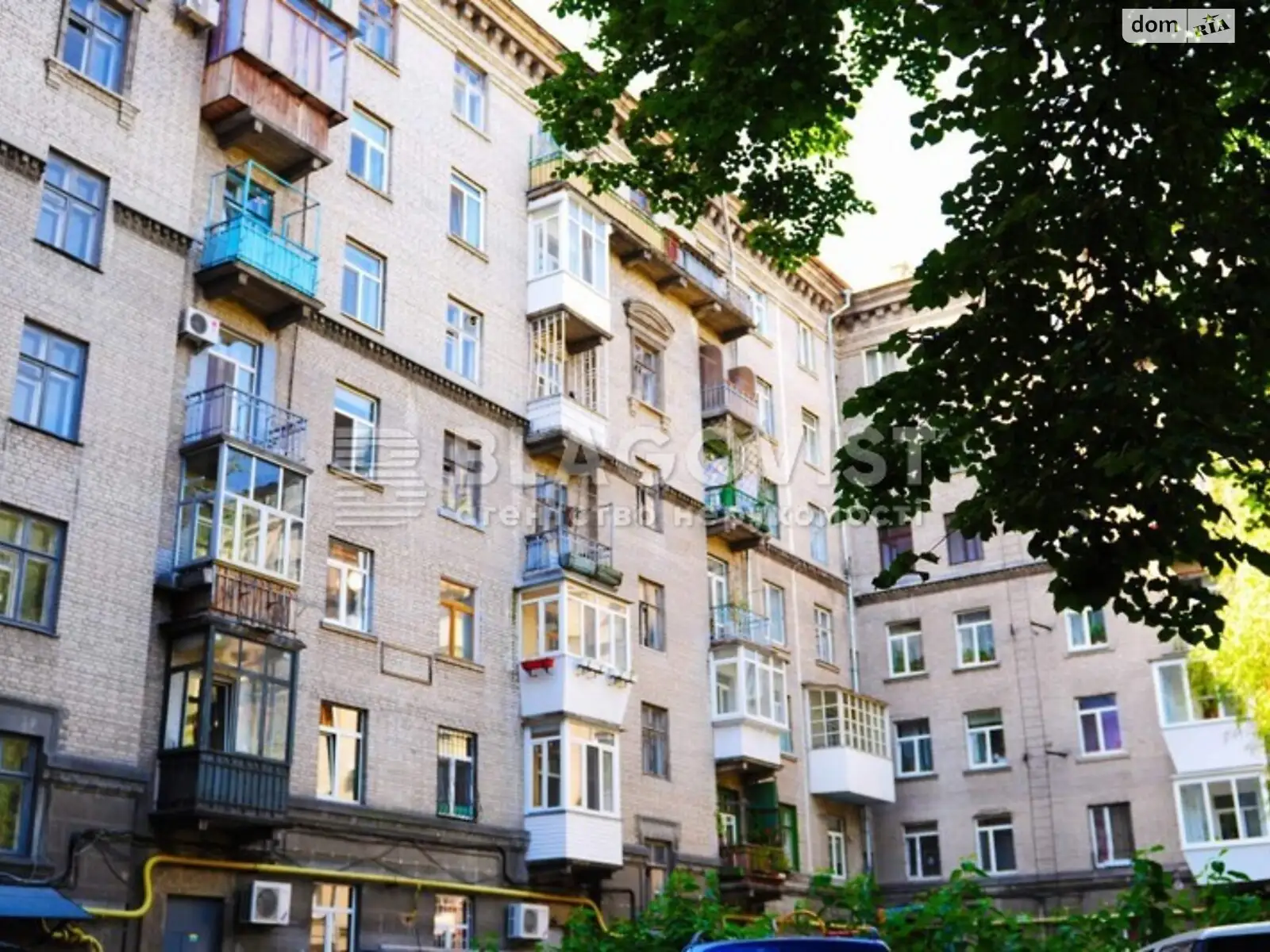 Продается 1-комнатная квартира 65 кв. м в Киеве, ул. Юрия Ильенко, 6 - фото 1