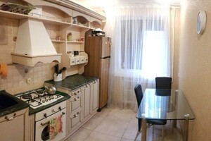 Продается 4-комнатная квартира 79 кв. м в Днепре, ул. Немировича-Данченко