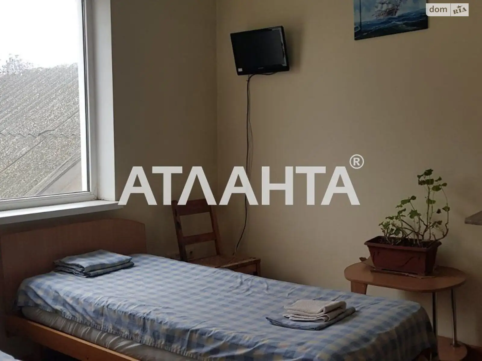 Продається будинок 3 поверховий 374 кв. м з каміном, цена: 330000 $