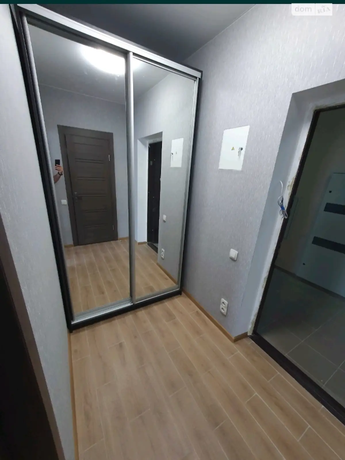 Продается 1-комнатная квартира 29 кв. м в Киеве, ул. Метрологическая, 23 - фото 1