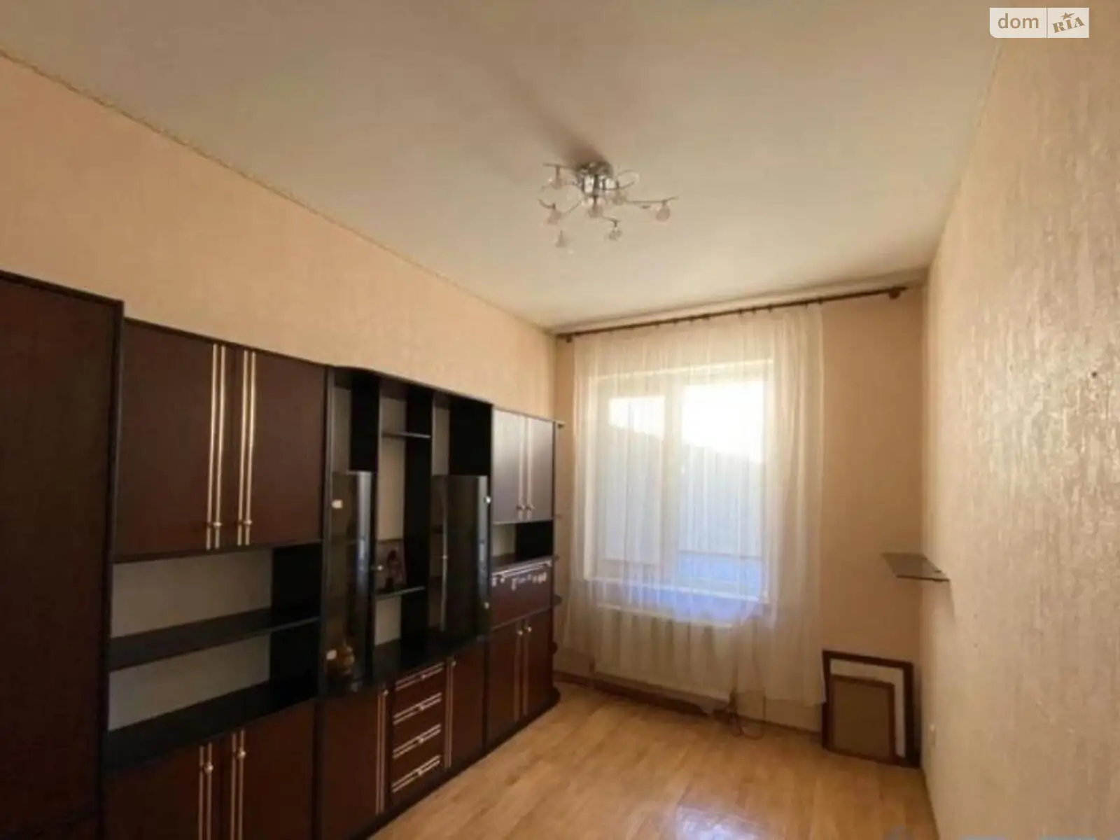 Продается 2-комнатная квартира 54 кв. м в Одессе, ул. Дальницкая, 40 - фото 1