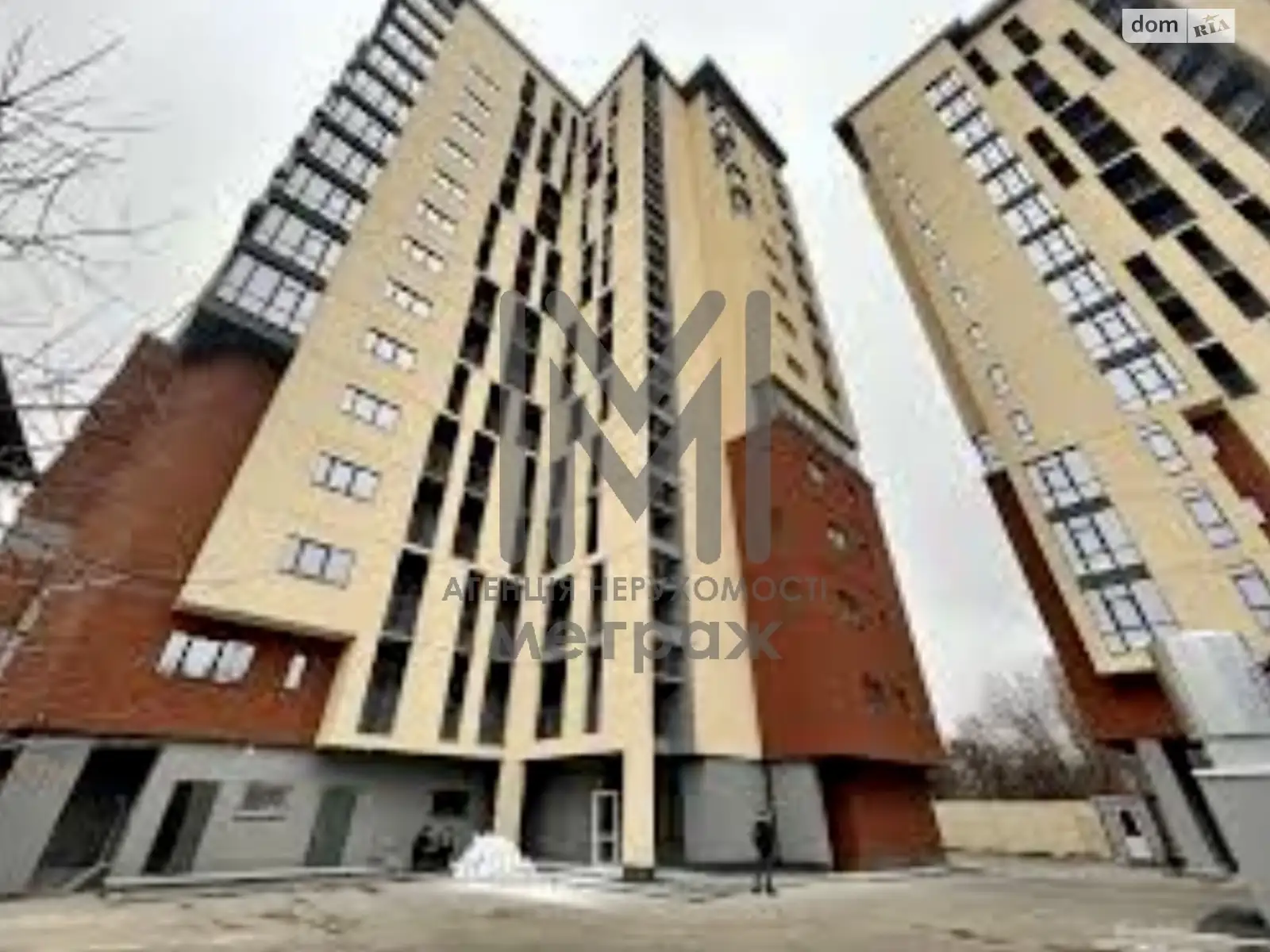 Продається 3-кімнатна квартира 88 кв. м у Харкові, вул. Молочна, 52