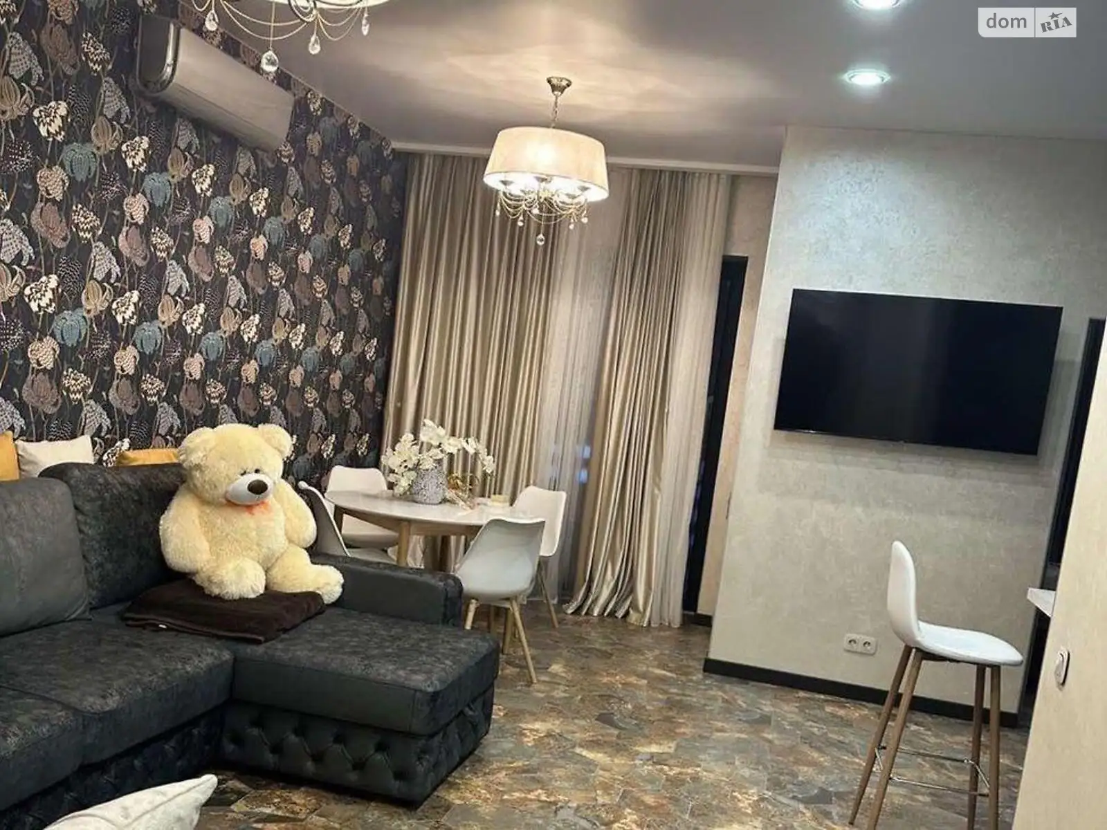 Продается 2-комнатная квартира 64 кв. м в Харькове, цена: 95000 $