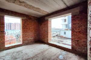 Продается 3-комнатная квартира 121.8 кв. м в Волчинце, Шевченко улица