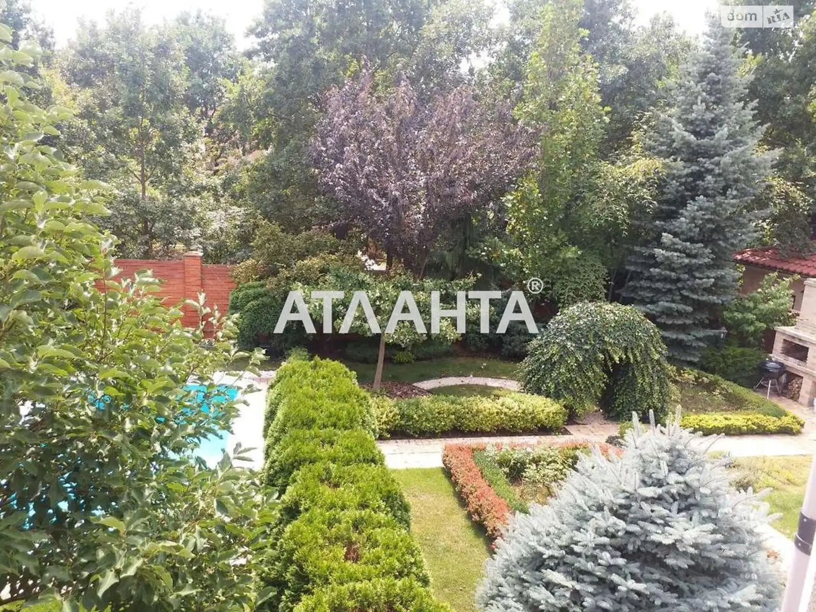 Продается дом на 3 этажа 486.5 кв. м с террасой - фото 2