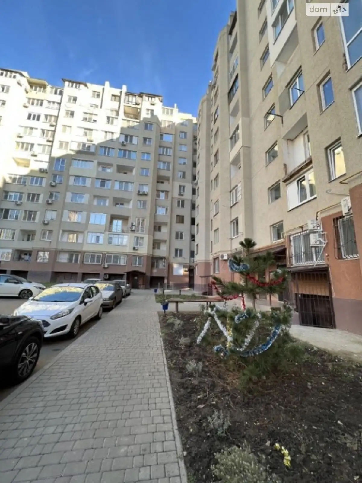 Продається 2-кімнатна квартира 41 кв. м у Одесі, вул. Владислава Бувалкіна(Генерала Бочарова) - фото 1