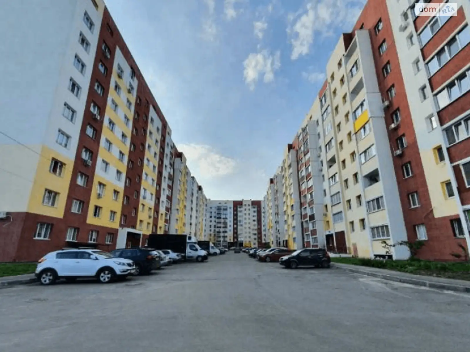 Продается 2-комнатная квартира 52 кв. м в Харькове, ул. Драгоманова