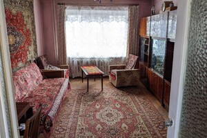Продается 3-комнатная квартира 65 кв. м в Ивано-Франковске, ул. Стуса Василия
