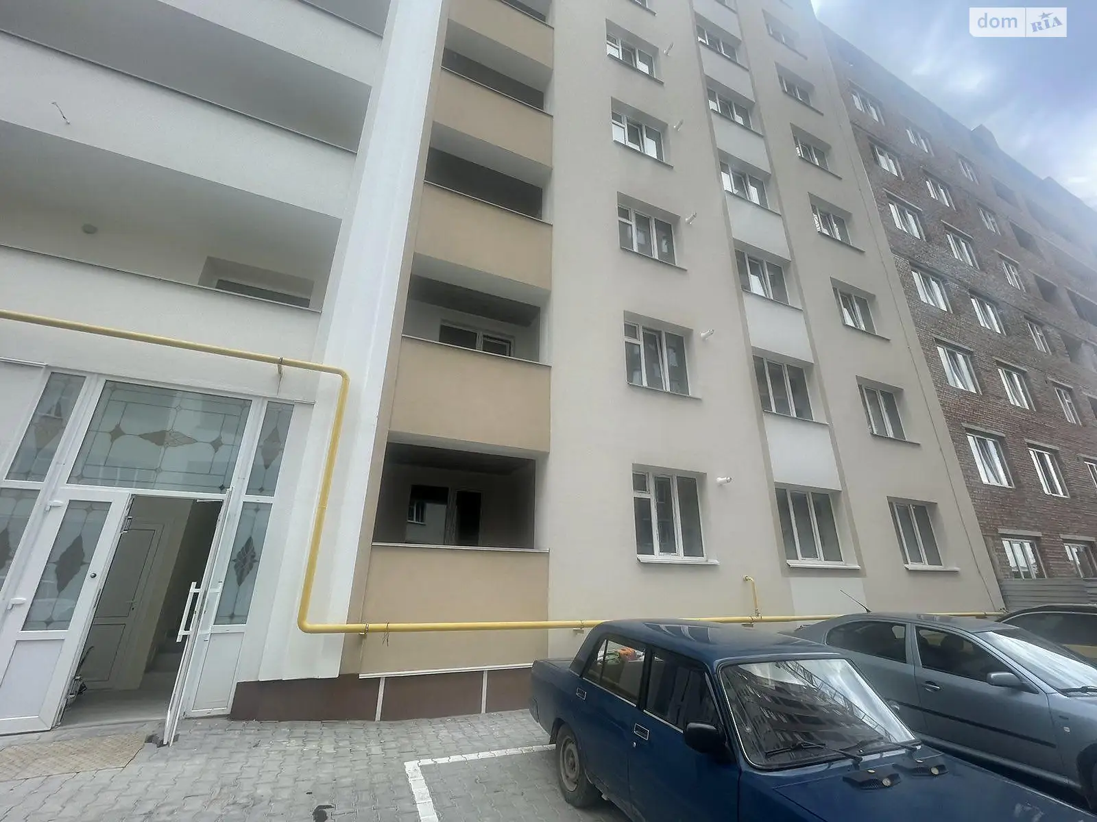 Продається 2-кімнатна квартира 68 кв. м у Хмельницькому, вул. Кармелюка